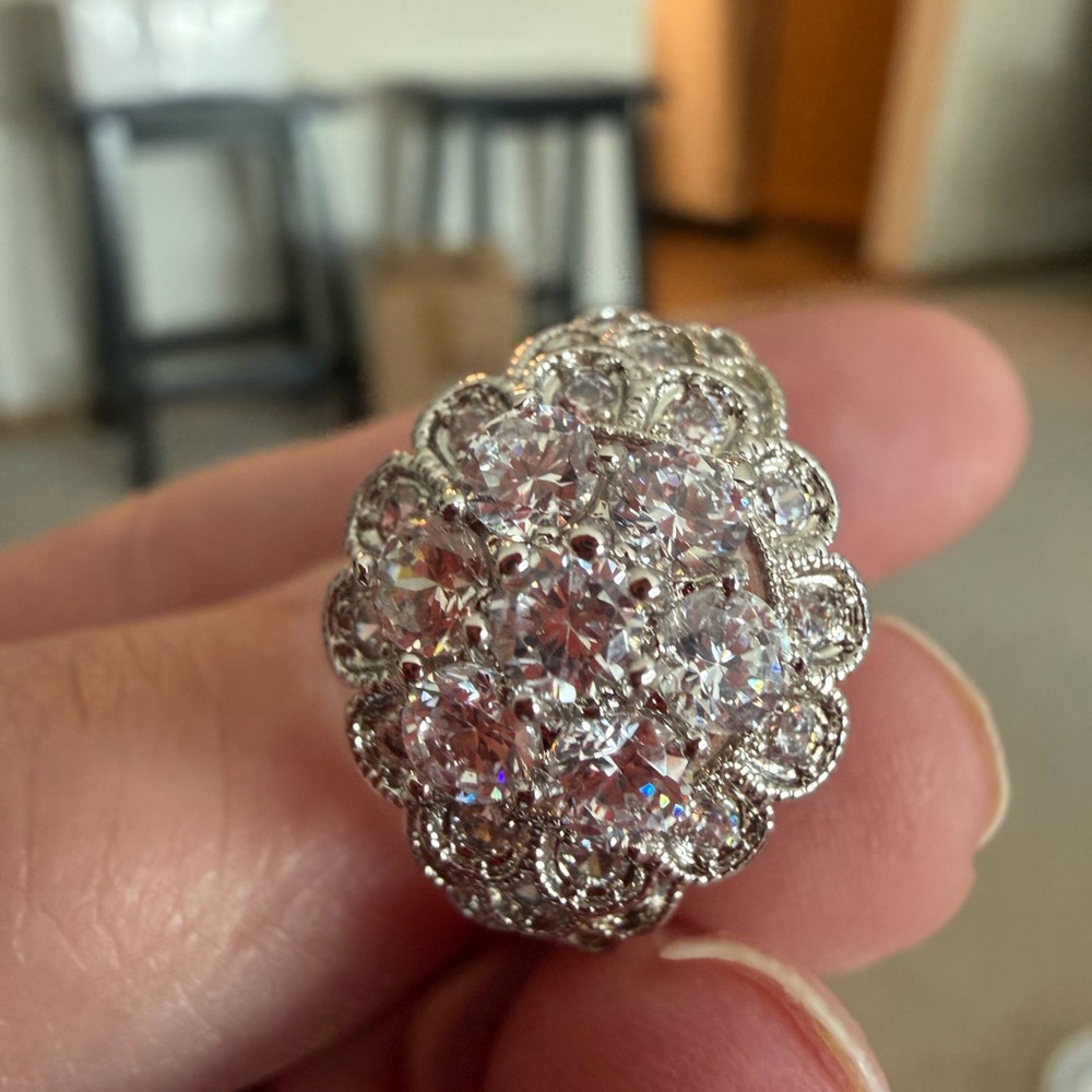 Elegant Sterling Silver mossinite 5carats